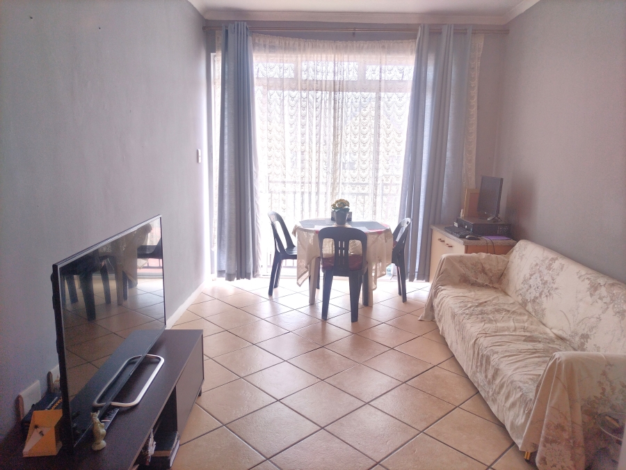 To Let 2 Bedroom Property for Rent in Whispering Pines Western Cape